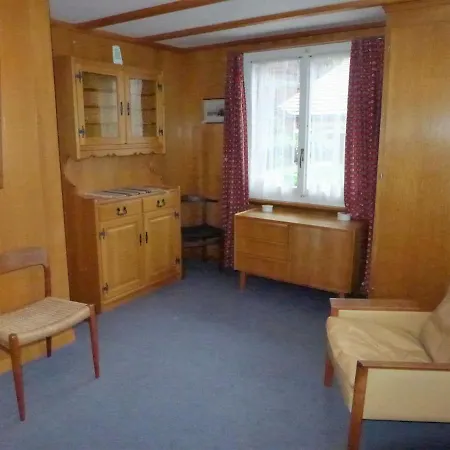 Holiday Chalet Caroline Tatil Evi