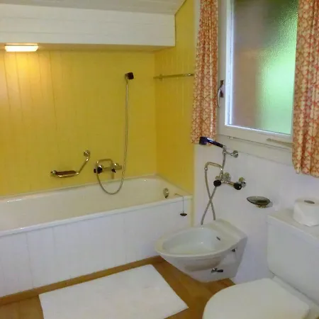 Holiday Chalet Caroline Tatil Evi
